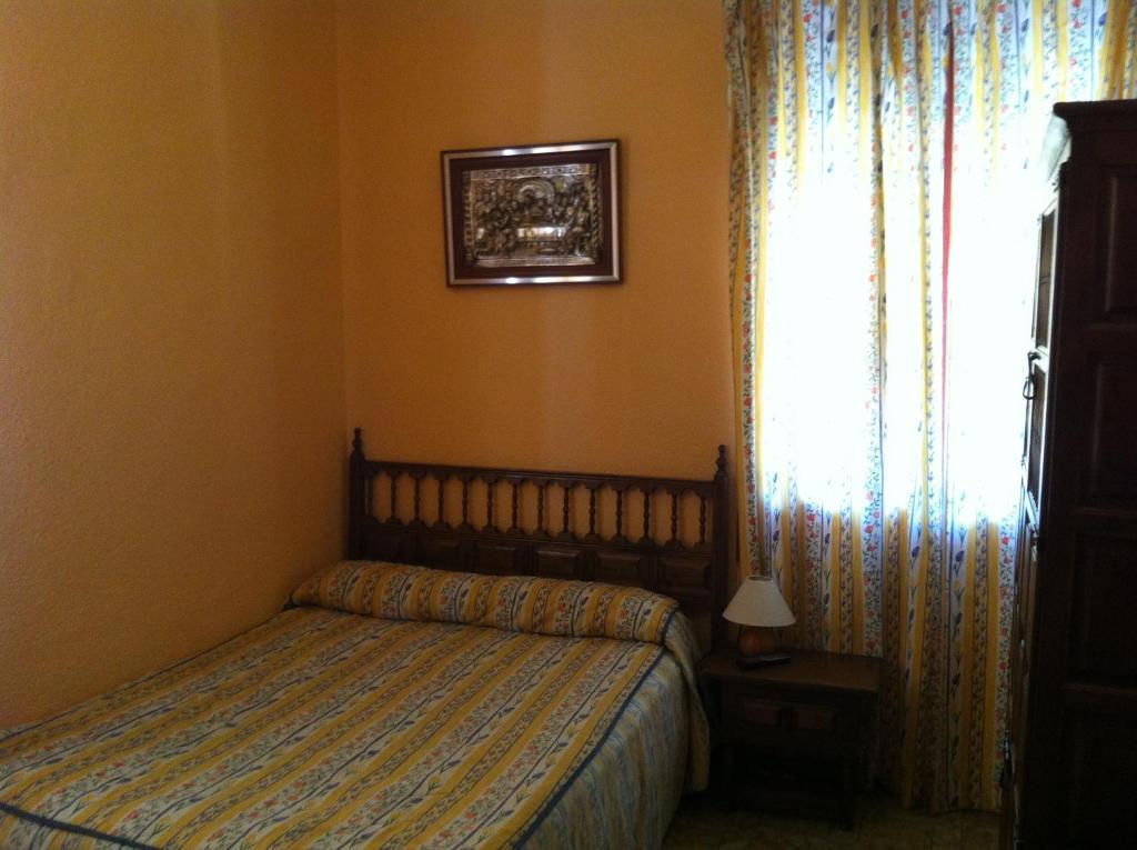 Hostal Paracuellos Paracuellos de Jarama Extérieur photo