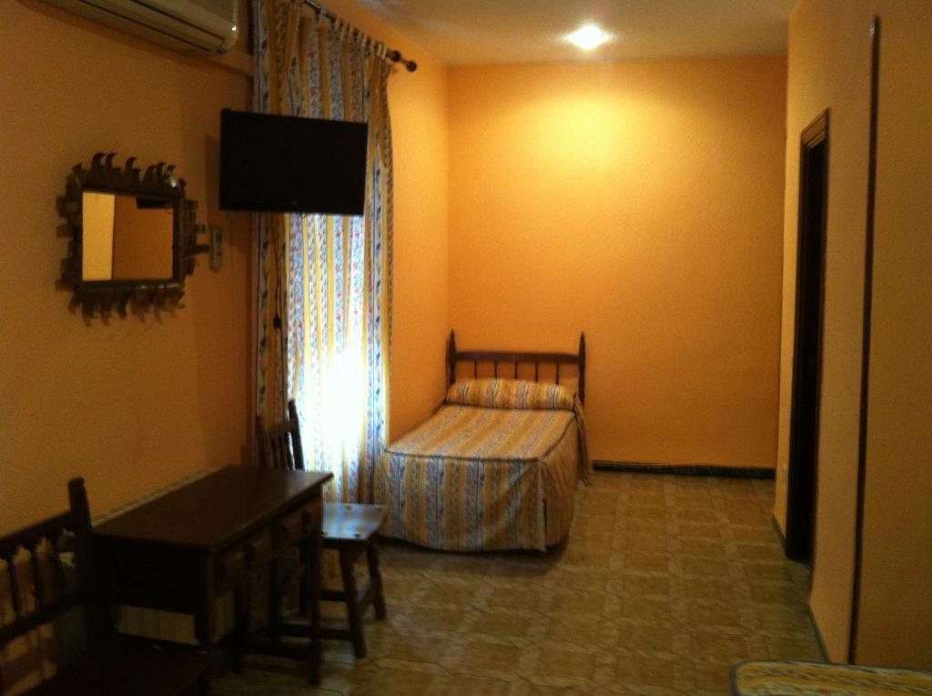 Hostal Paracuellos Paracuellos de Jarama Extérieur photo